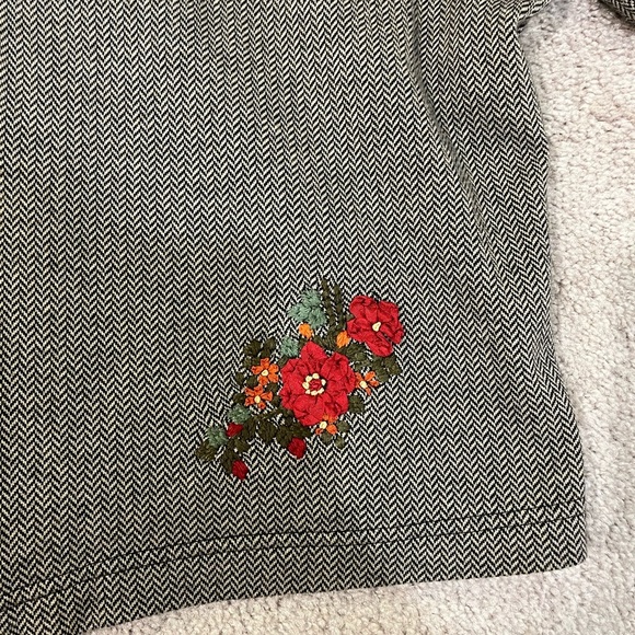 Bechamel Vintage Jacket with Floral Embroidery - Picture 2 of 8